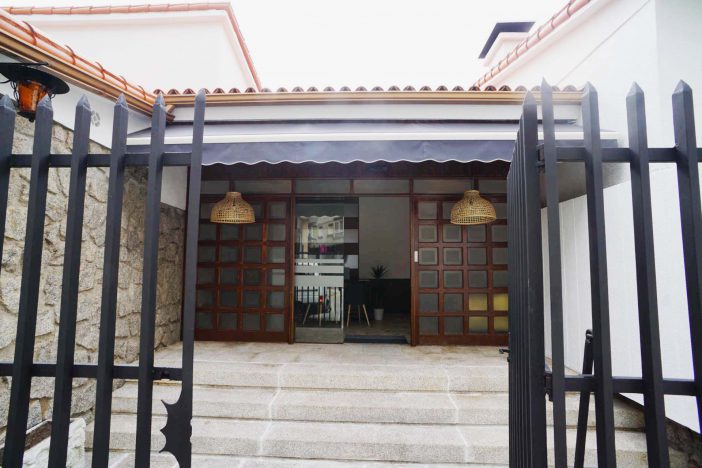 exterior_hostal1_v2 exterior_hostal1_v2